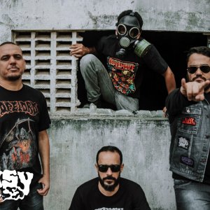 ERASY: “é a trilha sonora deste mundo apocalíptico” – Headbangers News