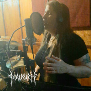 MALKUTH: Assista a gravações dos vocais de Ângela Fullmoon para “An Epic Journey Through The Dark Nospheratic Forests”